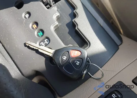 2011 Toyota Rav4 z USA, uszkodzony, nr VIN 2T3BF4DVXBW089840